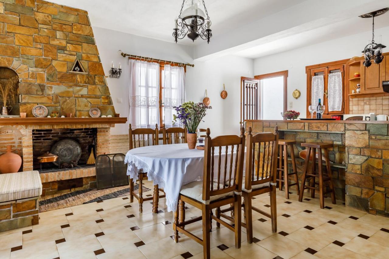 Ourania Apartment Skopelos Extérieur photo